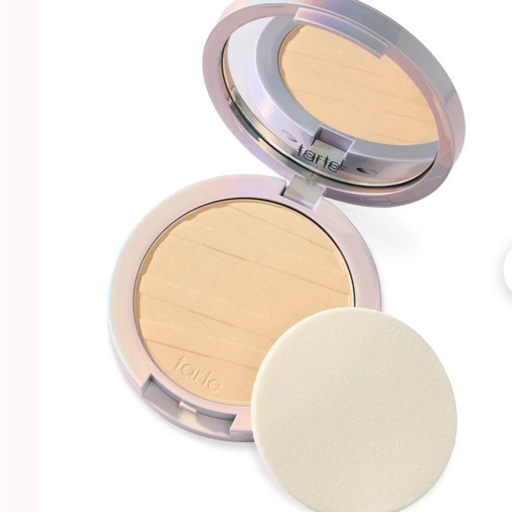Tarte Powder in light sand